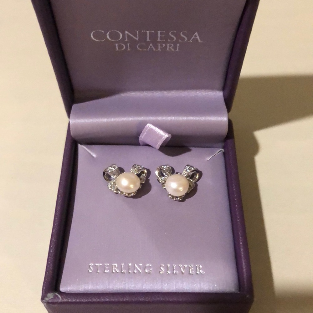 *Brand New* Pearl Sterling Silver